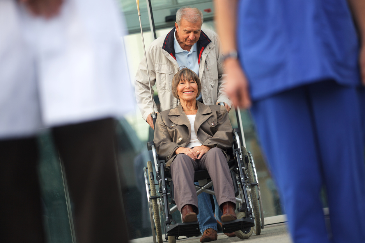 Le retour à la maison: Planifiez votre transition avant d'obtenir votre congé de l'hôpital