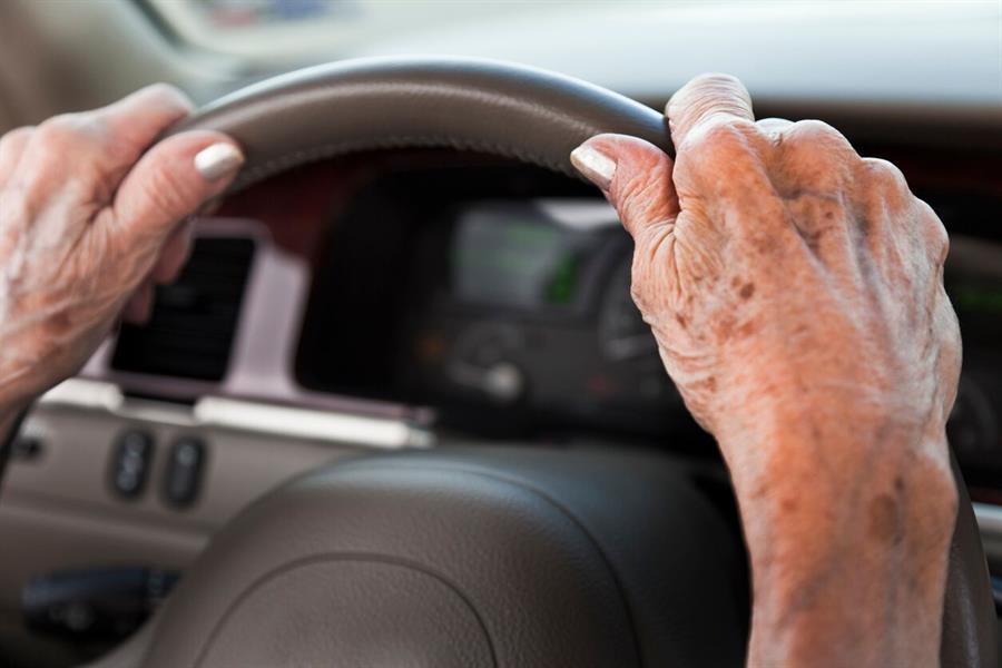 Comment savons-nous quand il est temps pour quelqu'un d'accrocher les clés de sa voiture?