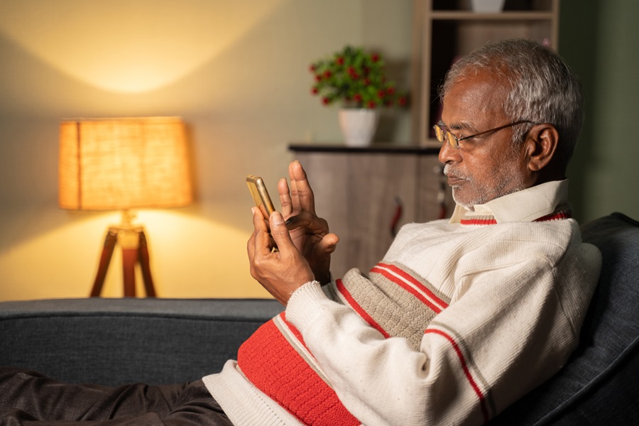 L’isolement social : la technologie au service de notre bien-être mental