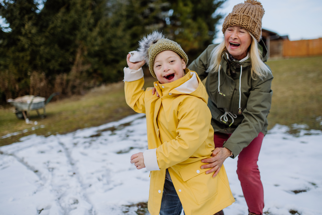 Être le grand-parent d’un enfant handicapé : entre adaptation et résilience