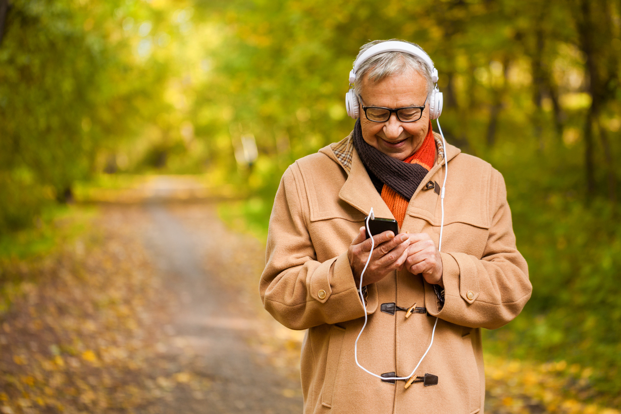 Mettez la musique en marche : trois avantages de la musique fondés sur des données probantes